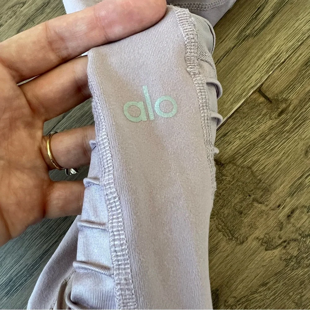 Alo Yoga High Waist Moto Legging in Lavender Cloud, Size Small